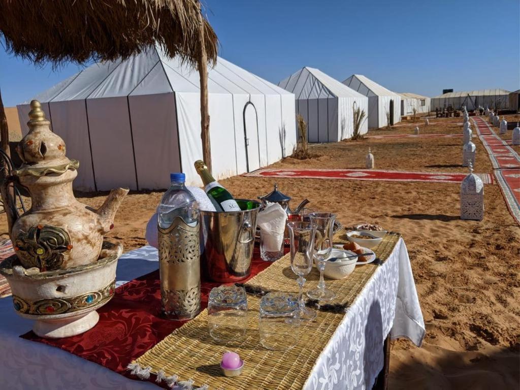 Merzouga Desert Luxury Camp Esterno foto