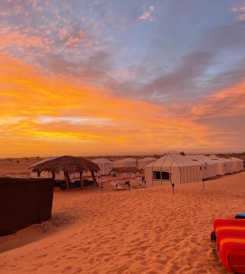Merzouga Desert Luxury Camp Esterno foto